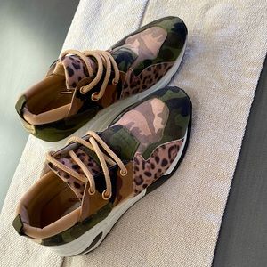 Steve Madden Cliff Sneakers